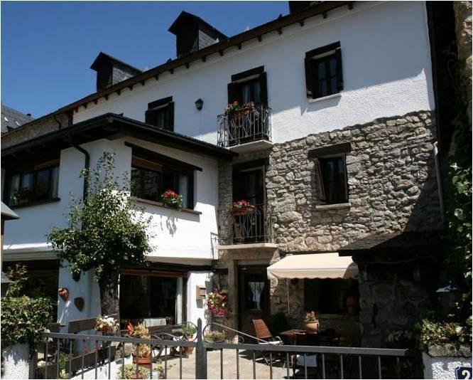 Marieta Casa Rural Hotel Escarrilla Exterior photo